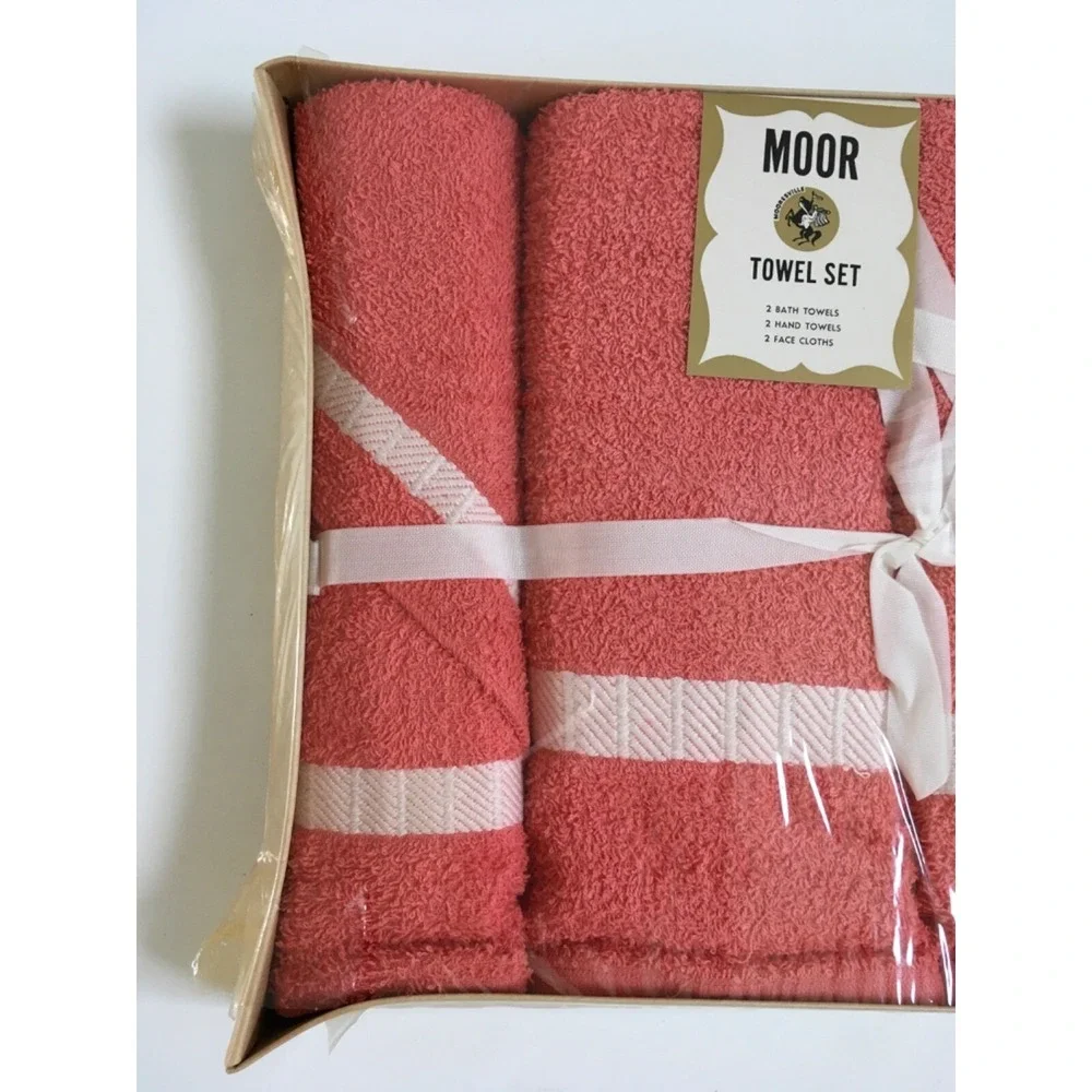 Vintage USA Made Moor Coral/White Towel Set 2 Each Bath/ Hand/Face Towels NEW